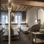 Altstadthotel Weisses Kreuz Hotel