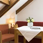 Altstadthotel Weisses Kreuz Hotel
