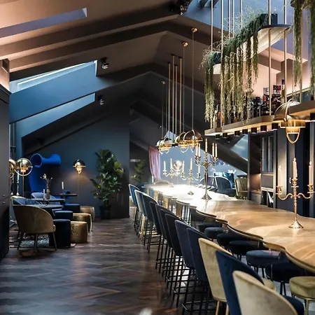 Altstadthotel Weisses Kreuz Инсбрук