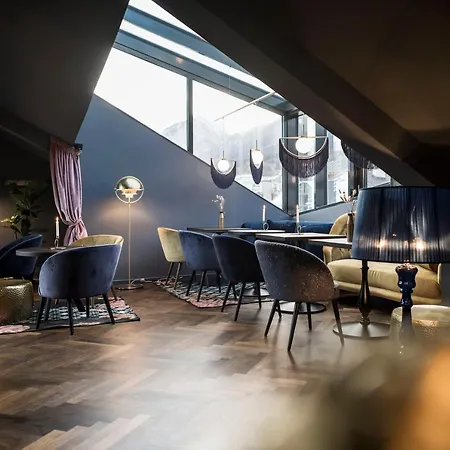 Altstadthotel Weisses Kreuz Инсбрук