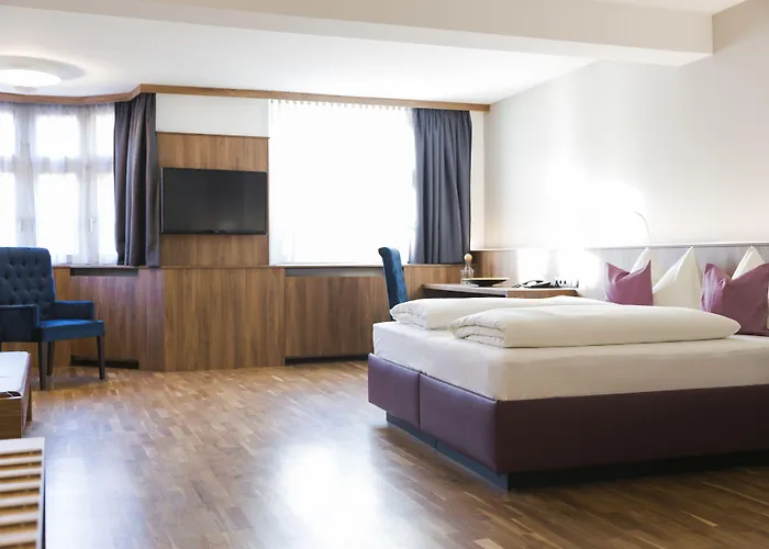 מלון Altstadthotel Weisses Kreuz אינסברוק