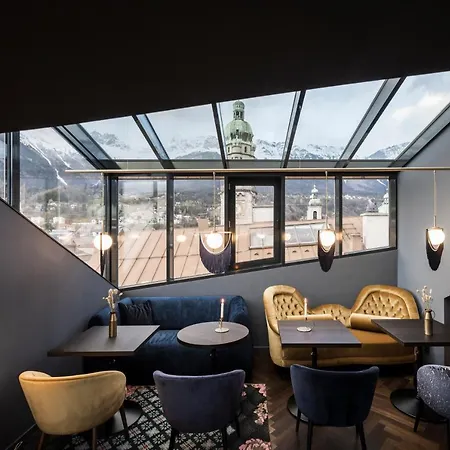 Otel Altstadthotel Weisses Kreuz