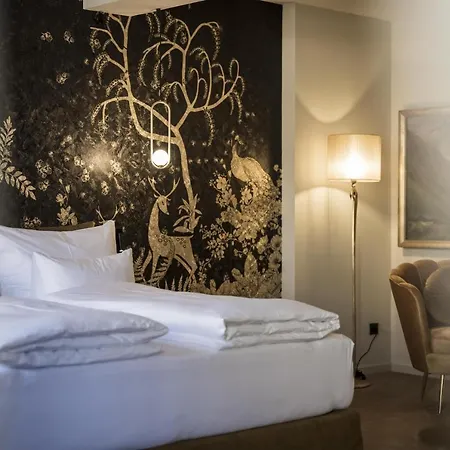 Altstadthotel Weisses Kreuz Otel