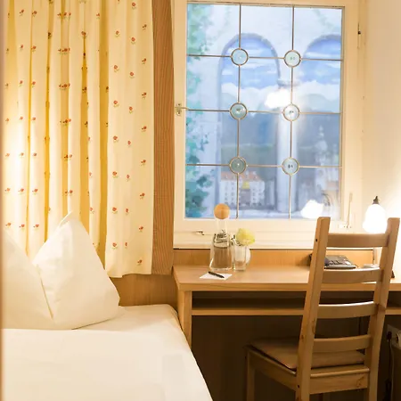 Altstadthotel Weisses Kreuz Ξενοδοχείο Ίνσμπρουκ
