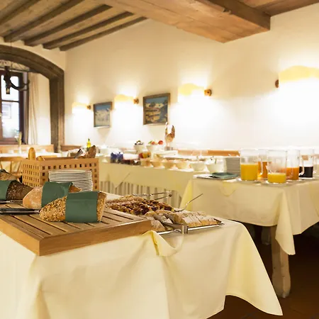 Altstadthotel Weisses Kreuz 4* إنسبروك