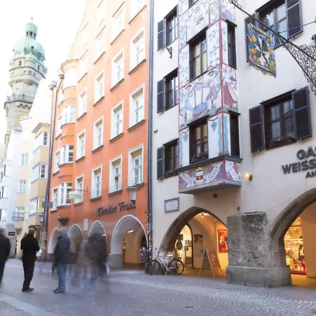 Altstadthotel Weisses Kreuz فندق