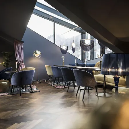 Szálloda Altstadthotel Weisses Kreuz Innsbruck