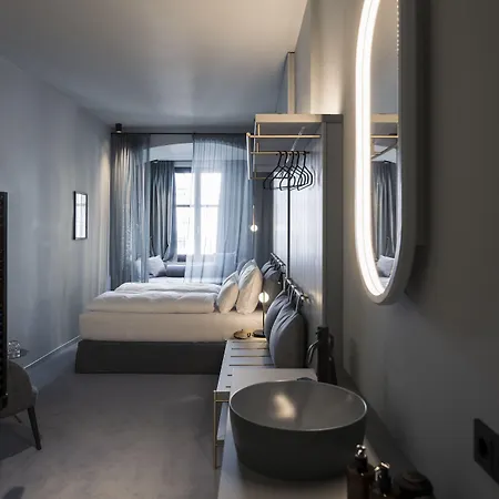 Altstadthotel Weisses Kreuz 4* 인스브루크