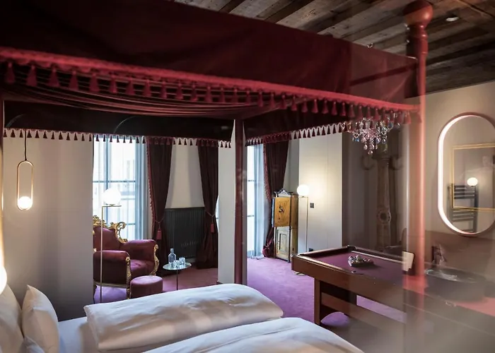 Altstadthotel Weisses Kreuz Отель Инсбрук