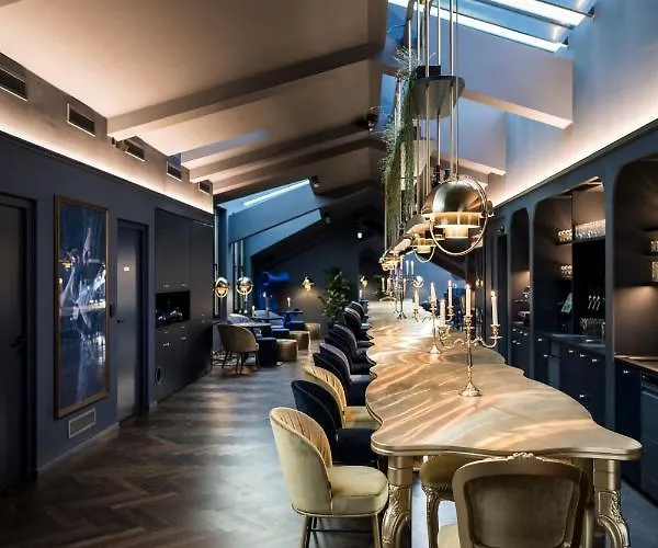 Altstadthotel Weisses Kreuz Ξενοδοχείο 4*