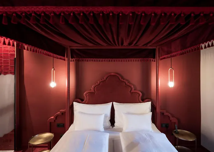 Altstadthotel Weisses Kreuz 4* אינסברוק