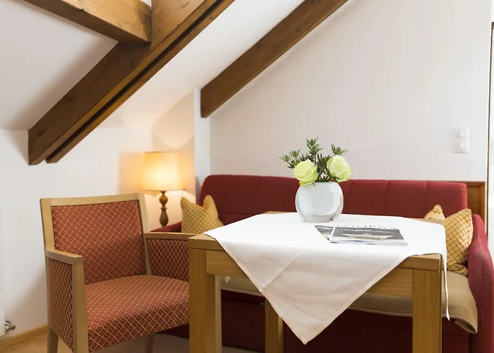 Altstadthotel Weisses Kreuz فندق