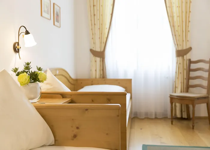 Altstadthotel Weisses Kreuz