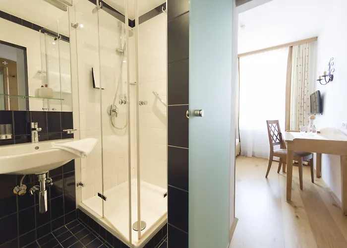 Altstadthotel Weisses Kreuz Ξενοδοχείο 4*