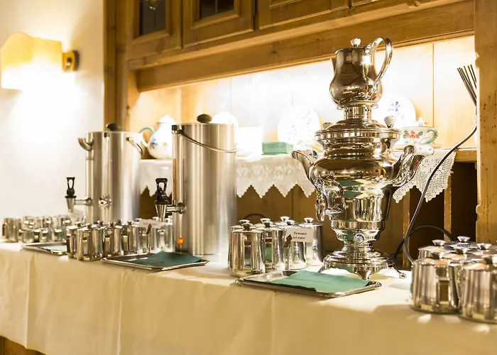 Ξενοδοχείο Altstadthotel Weisses Kreuz 4*