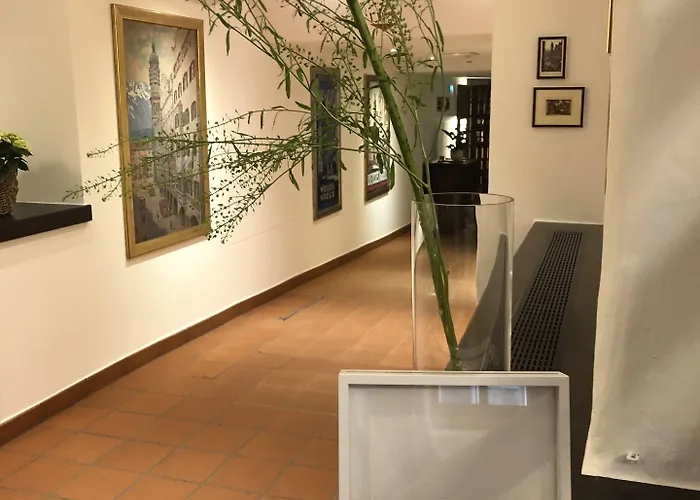 Altstadthotel Weisses Kreuz 4*