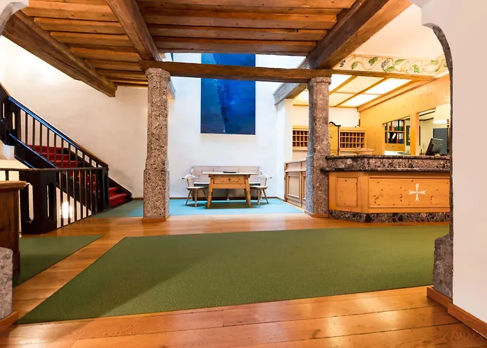 Altstadthotel Weisses Kreuz 4*