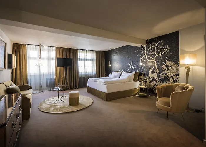 فندق Altstadthotel Weisses Kreuz