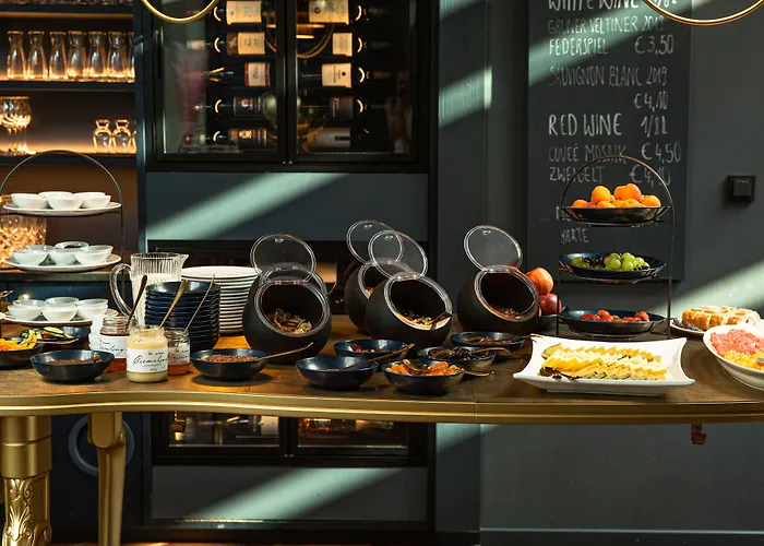 Altstadthotel Weisses Kreuz מלון 4*