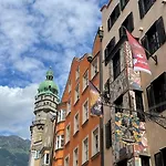 Altstadthotel Weisses Kreuz فندق 4*