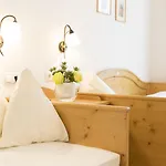 Altstadthotel Weisses Kreuz إنسبروك