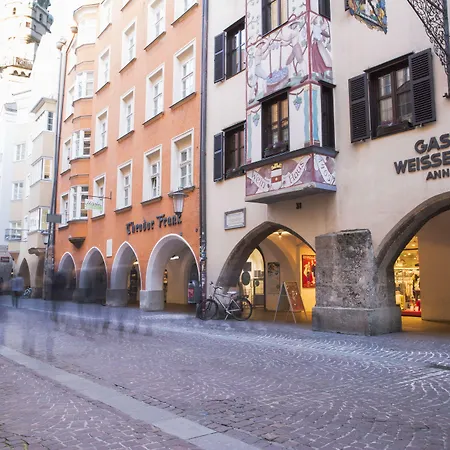 Altstadthotel Weisses Kreuz فندق إنسبروك